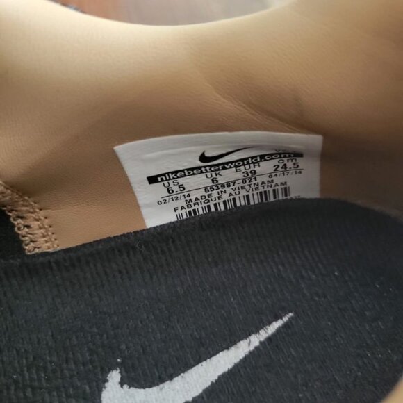 Nike Fingertrap Max Premium “Gum Sole” - Picture 6 of 10